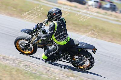 media/Apr-23-2023-TrackXperience (Sun) [[90816c9ee1]]/Level 2/session 2 turn 11/
